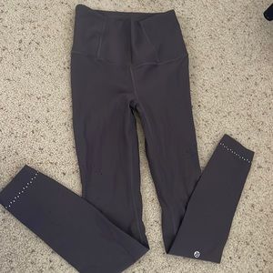 lululemon leggings size 4